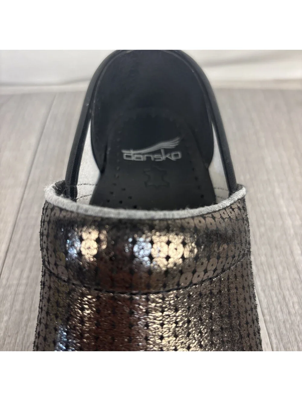 Dansko pre owned